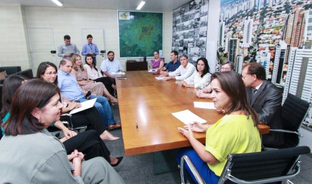 Na reunião, a prefeita Adriane Lopes destacou os benefícios da obra para os campo-grandenses. Este foi um processo que estudamos com muita responsabilidade