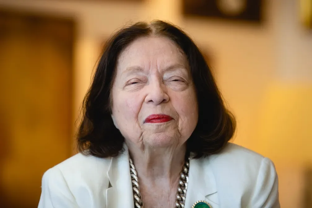 Morre a escritora Nélida Piñon, primeira mulher eleita presidente da ABL