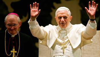 Saúde de Papa Bento XVI está estável.