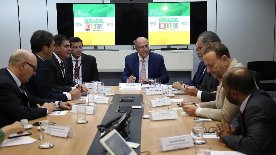 Grupo da transição vai sugerir revisão de decretos e portarias sobre garimpos