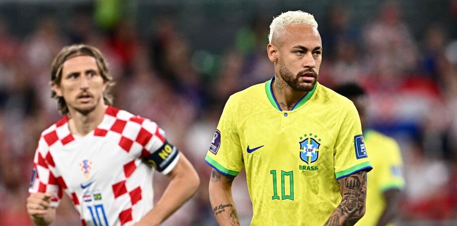 Modric e Neymar durante a partida