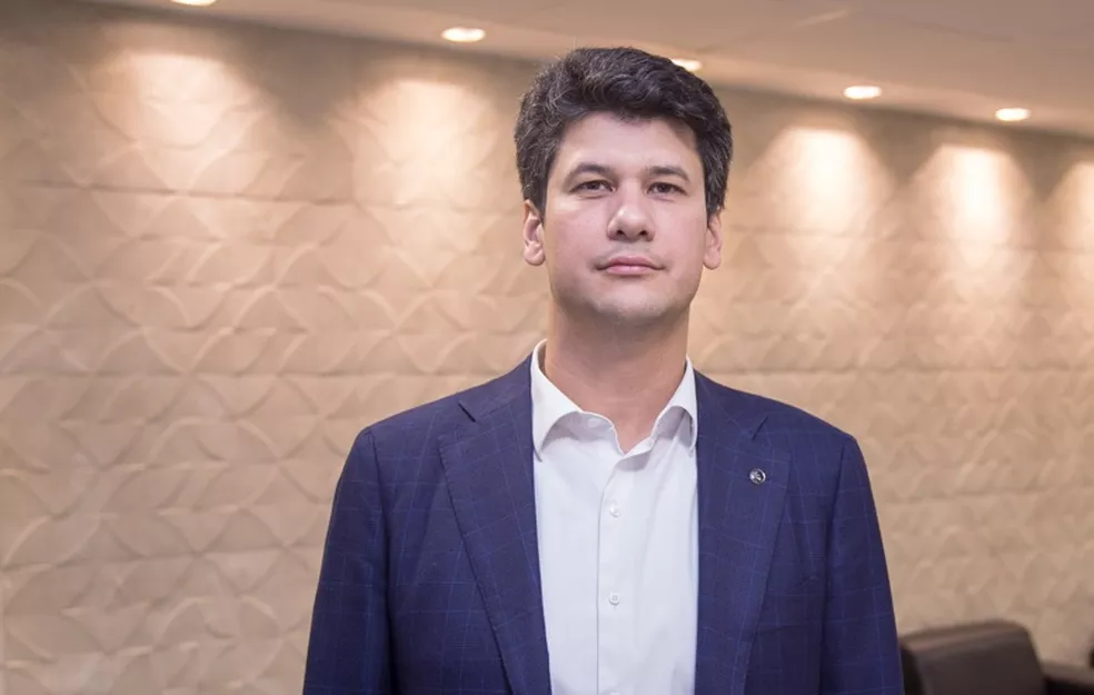 O executivo afirmou ter aprendido, em seus três anos e meio à frente do banco, que o BNDES não deve ser subestimado, pois o corpo técnico surpreende em entregar resultados