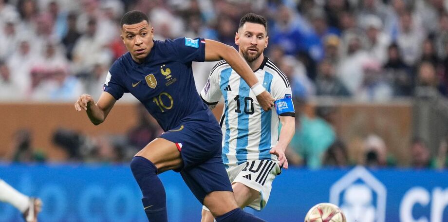 Kylian Mbappé marco os dois gols da França