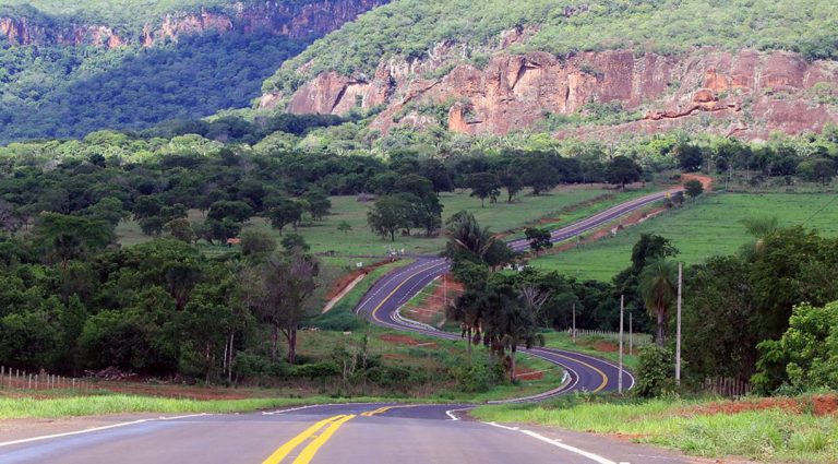 A pavimentação da Estrada Ecológica fortaleceu o turismo da região de Piraputanga
