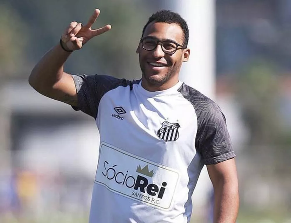 Joshua Seixas Arantes, filho do Pelé.