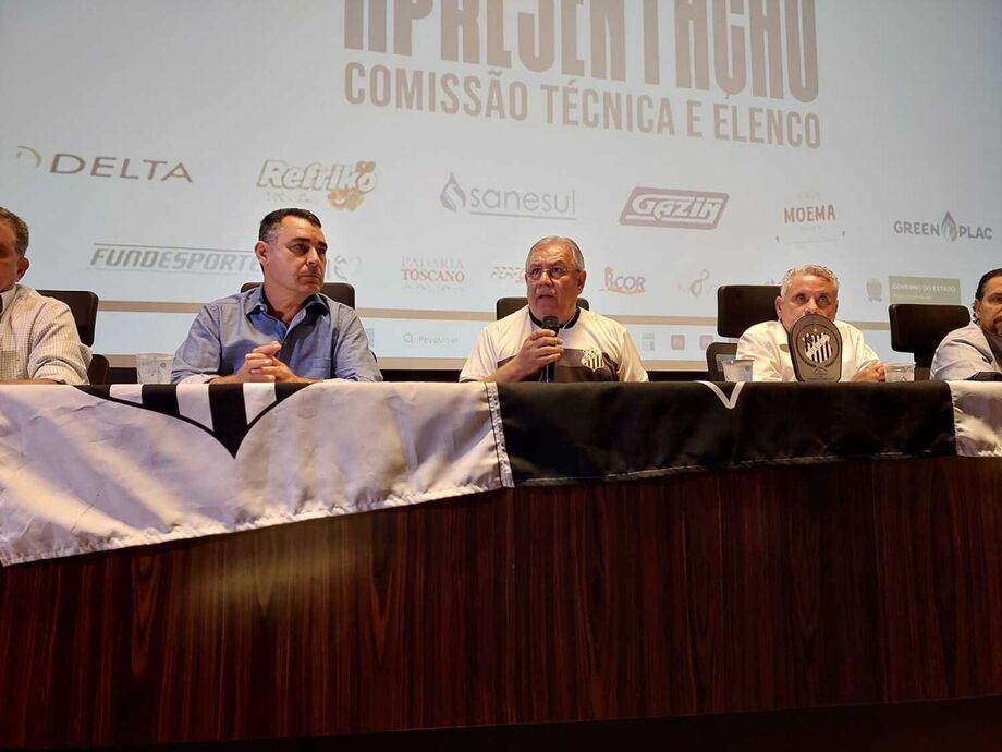 Futuro presidente do Operário Coronel Nelson Antônio da Silva com o Presidente Estevão Petrallas em evento de apresentação do elenco