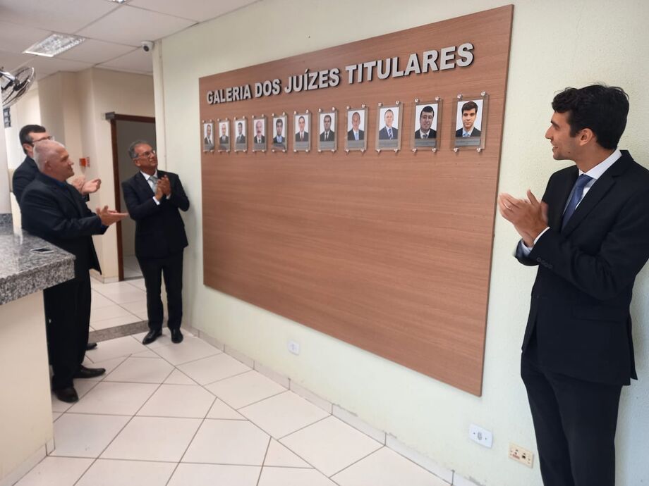 Galeria dos Juízes Titulares e entrega da Medalha de Bons Serviços Judiciários