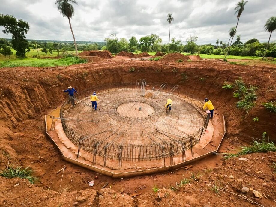 A empresa construirá três elevatórias de esgoto e já avançou em ligações domiciliares