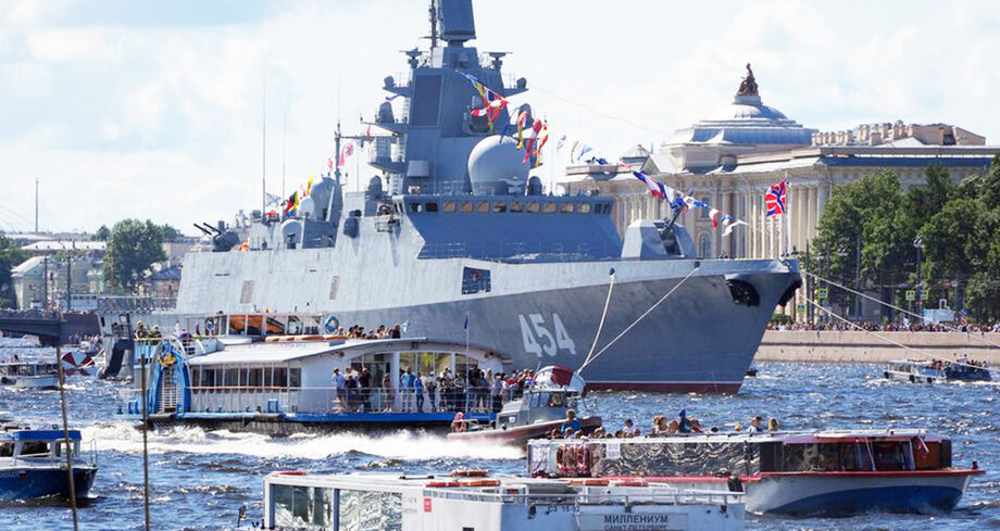 A fragata Almirante Gorshkov, que zarpou na quarta-feira para missões no Atlântico, Índico e Mar Mediterrâneo, em foto de arquivo