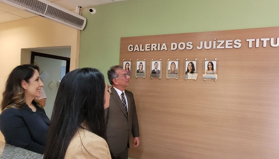 Na galeria figuram a Juíza May Melke Amaral Penteado Siravegna, Larissa Castilho da Silva, Juiz Alexandre Leite, Juíza Emirene M. de Souza Alves, Juíza Luíza V. Sá de Figueiredo e Juíza Camila de Melo Mattioli