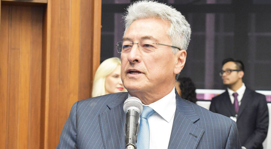 Deputado Roberto Hashioka
