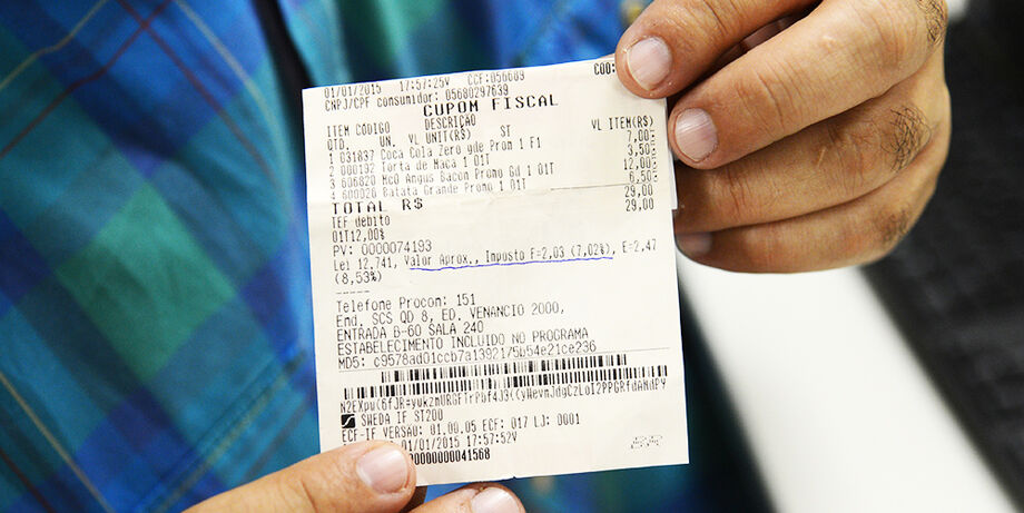 Consumidor sul-mato-grossense participa do programa Nota MS Premiada registrando o CPF na nota fiscal
