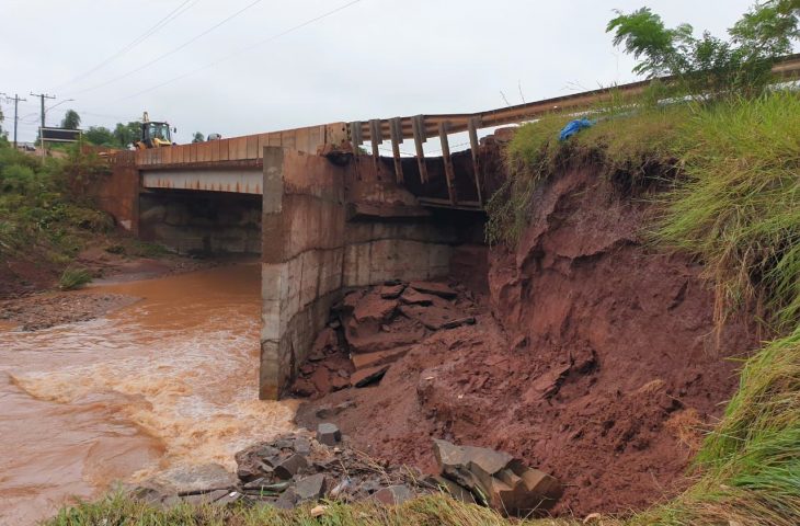 Estragos em ponte de Ponta Porã