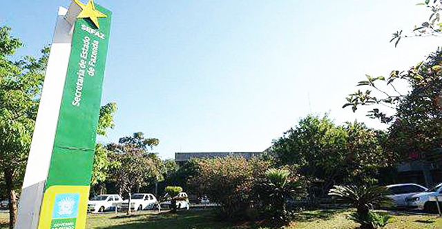 Nova lei em Mato Grosso do Sul obriga empresas com incentivos fiscais a destinar parte do Imposto de Renda para fundos sociais do Estado.