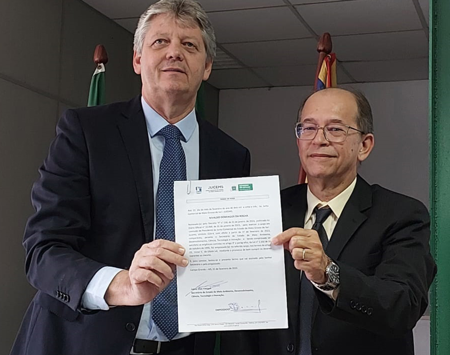 Secretário Jaime Verruck ao lado de Nivaldo Domingos da Rocha