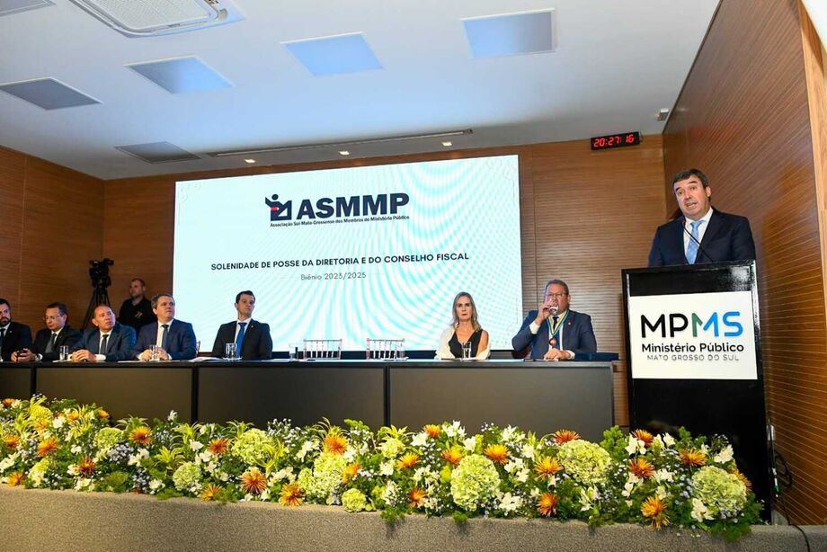 governador Eduardo Riedel participou da cerimônia de posse da diretoria e do conselho fiscal da ASMMP