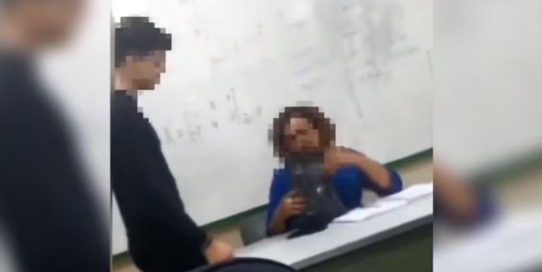 O vídeo em que o aluno faz a entrega do produto de limpeza viralizou nas redes sociais nesta segunda, 13
