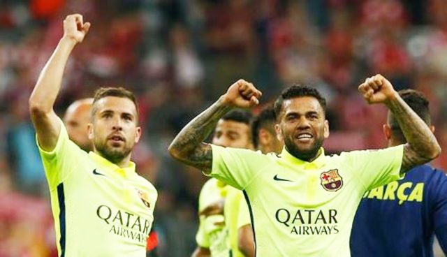 Daniel Alves e Jordi Alba disputaram quatro temporadas juntos no Barcelona