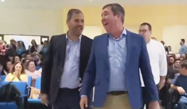Reitor da UEMS, Laércio Alves de Carvalho ao lado de Riedel