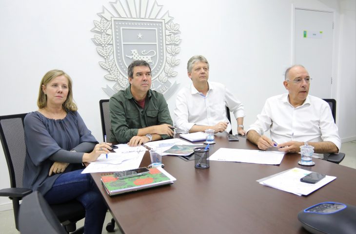 Eliante Detoni, Eduardo Riedel, Jaime Verruck e Hélio Peluffo