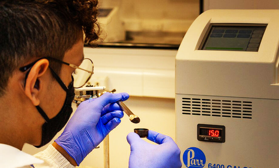 Instituto Senai/MS desenvolve biocarvão para reduzir emissão de CO2 na atmosfera