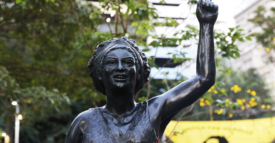 O dia 14 de março virou Dia Marielle Franco, Dia de Luta contra o genocídio da Mulher Negra no calendário oficial do Estado do Rio de Janeiro