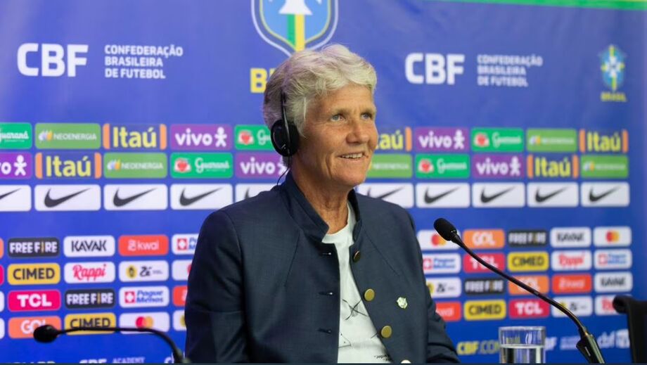 A treinadora Pia Sundhage divulgou, nesta segunda-feira, a lista das 26 atletas convocadas para representar a seleção brasileira na Finalíssima