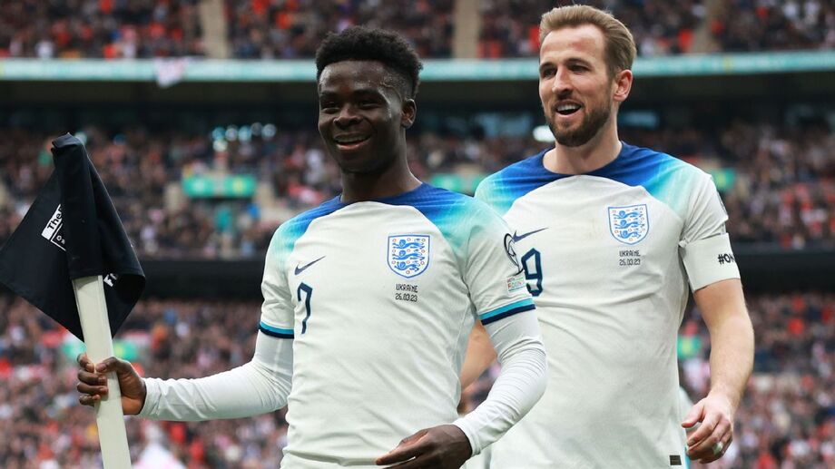 Inglaterra vence Ucrânia nas eliminatórias.