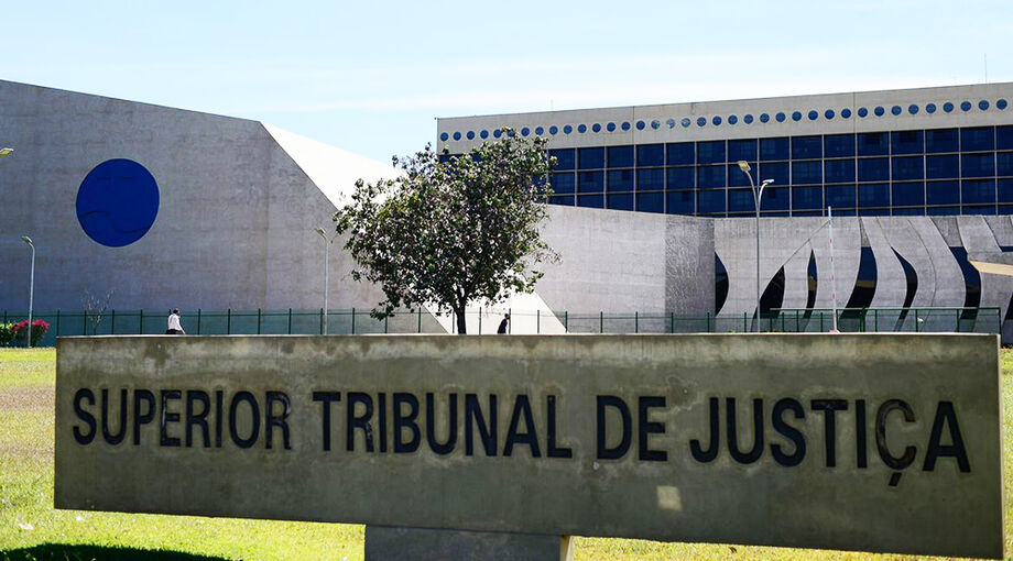 STJ