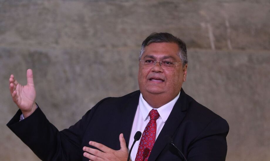 Flávio Dino.