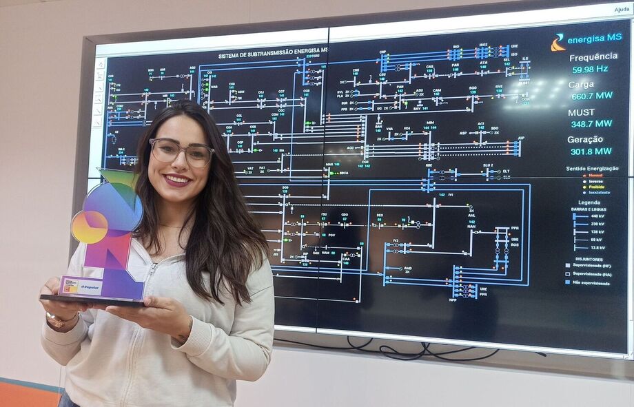 Fabiana Carmo Santos, de 26 anos, engenheira eletricista.