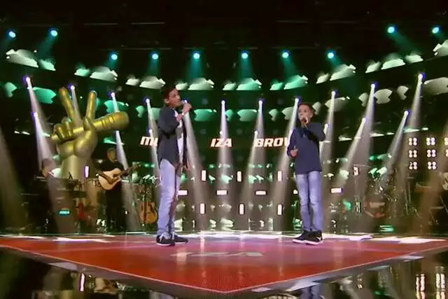 Dupla estreou neste domingo (23) no programa da TV Globo com a música Vivendo Aqui no Mato