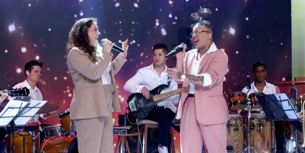 Gloria Groove canta com a mãe, Gina Garcia, no 'Encontro com Patrícia Poeta'