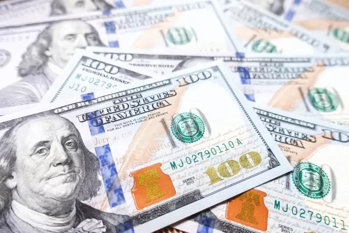 Dólar