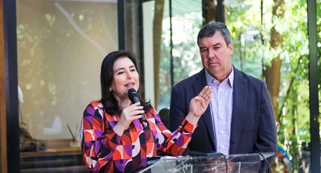 Eduardo Riedel e Simone Tebet
