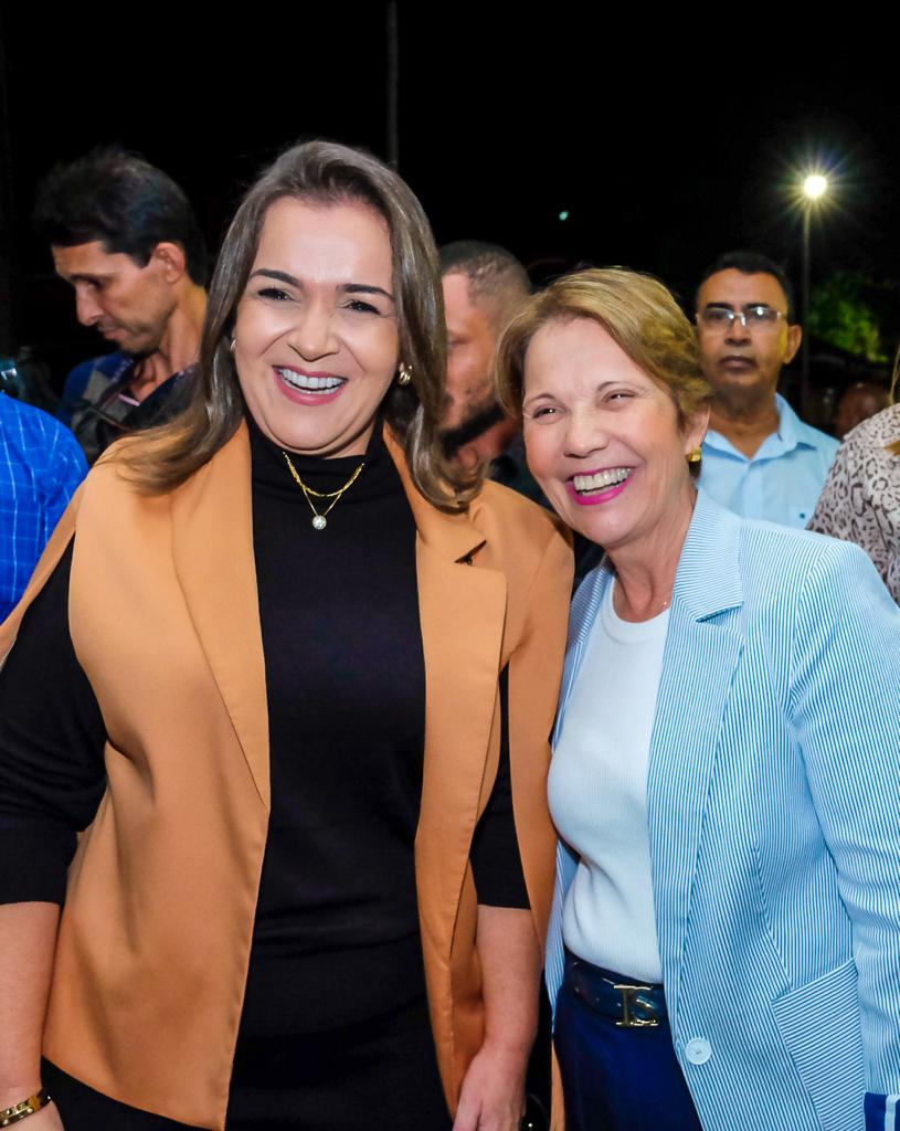 A prefeita de Campo Grande, Adriane Lopes ao lado da senadora Tereza Cristina