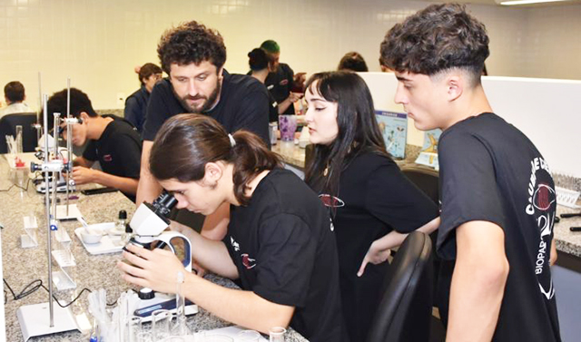 O projeto é voltado aos estudantes do Ensino Fundamental II ao Ensino Médio da rede pública e privada de Mato Grosso do Sul