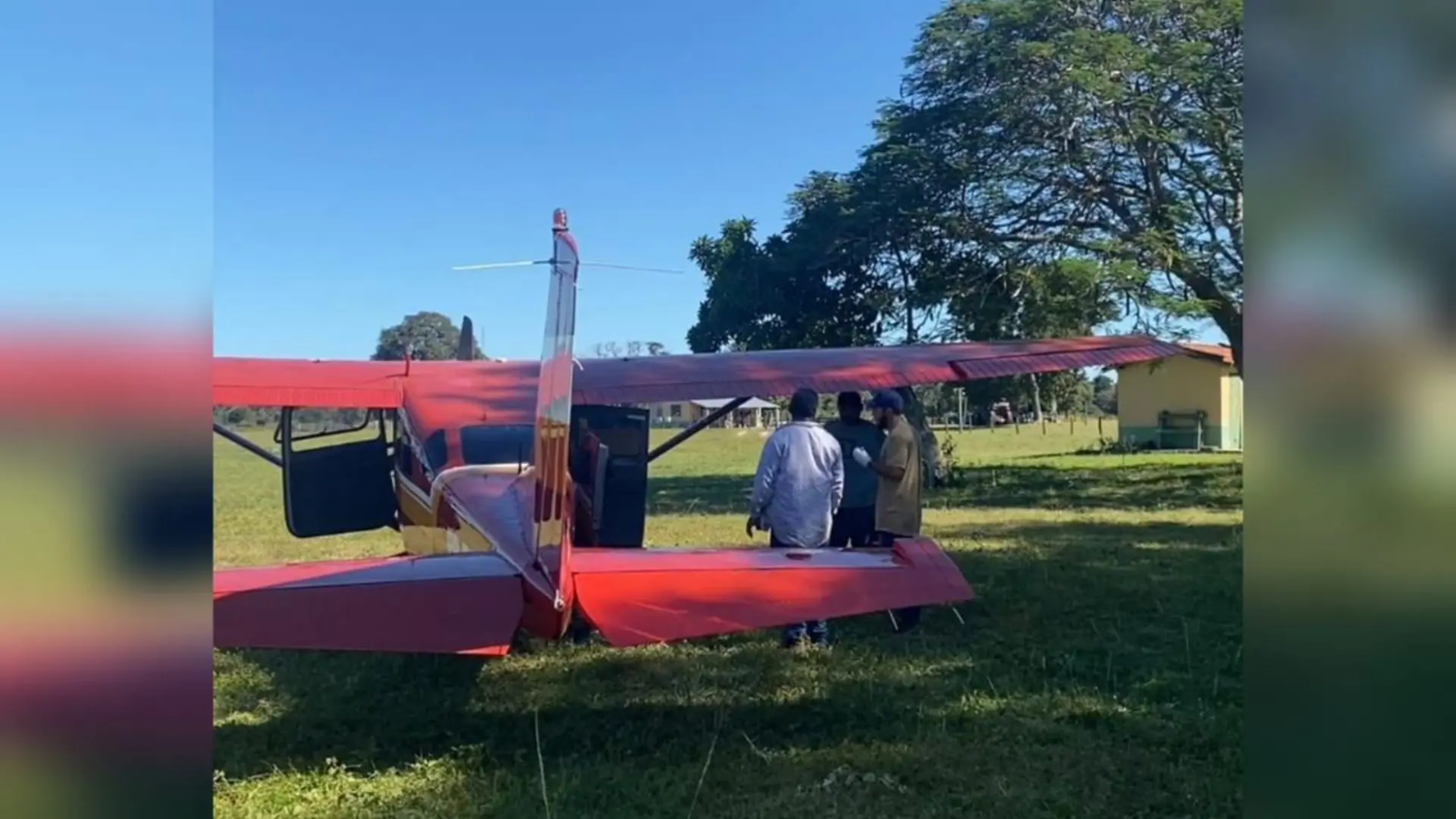 Dois são resgatados em aeronave após picada de jararaca e mão amputada no Pantanal de Corumbá.