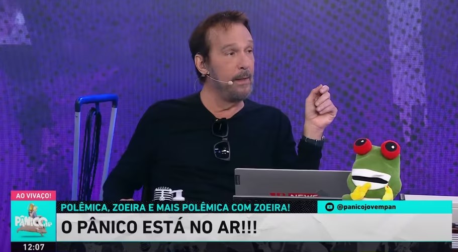 Emílio Surita retornou ao 'Pânico' e esclareceu estado de saúde