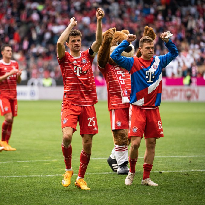 Bayern faz 6 a 0 no Schalke