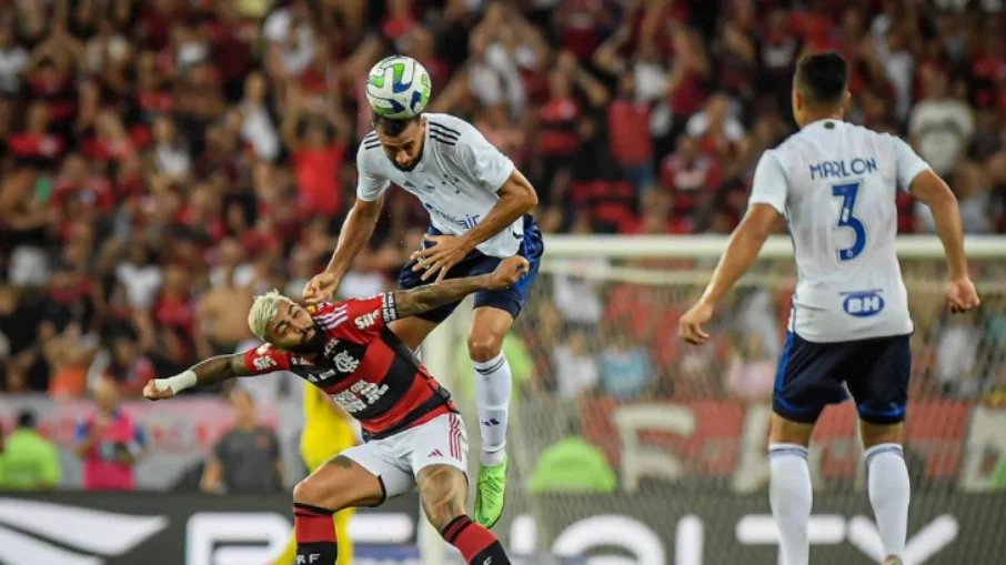 Gabigol perde pênalti e Flamengo empata com o Cruzeiro no Maracanã