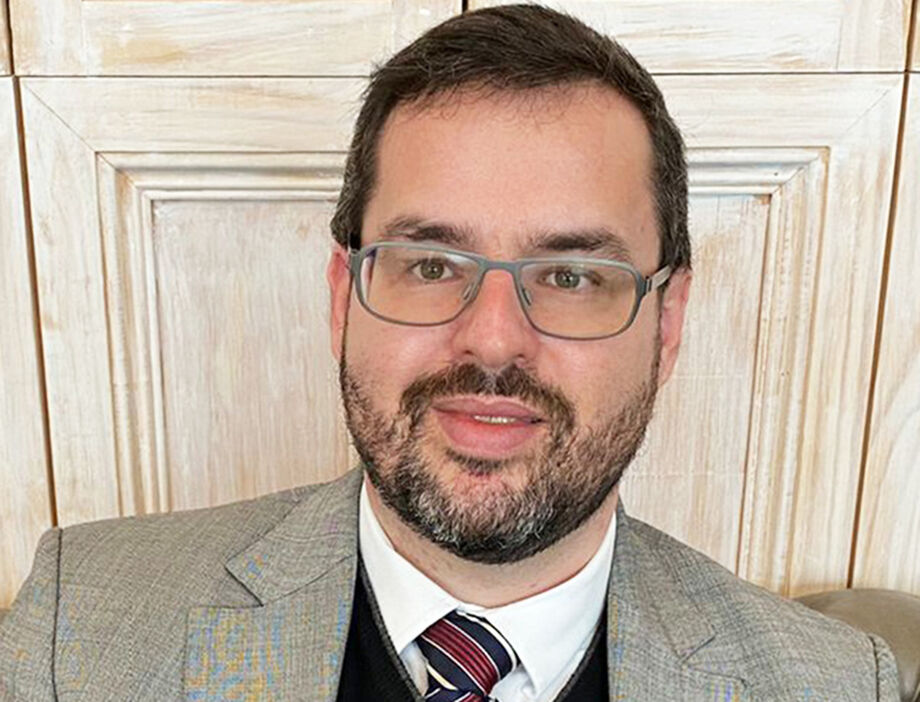 André Naves