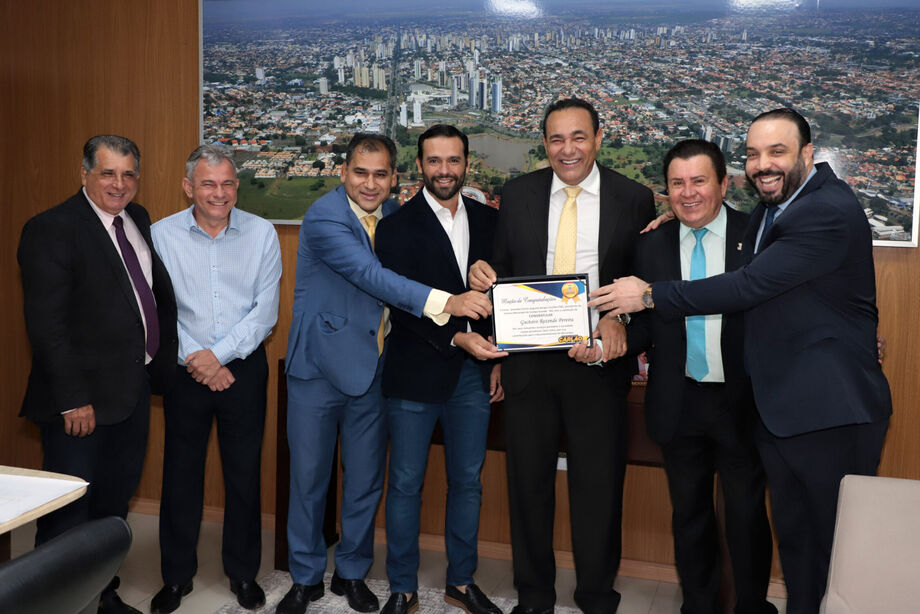 Gustavo Rezende Pereira recebe Moção de Congratulações por sua atuação estratégica na Casa Civil