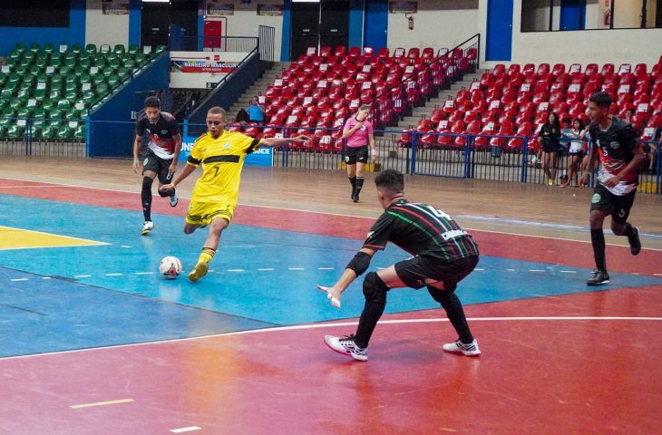 Amambai e Corumbá foram os destaques no pódio do futsal nos Jogos Escolares da Juventude de Mato Grosso do Sul, na faixa etária de 15 a 17 anos