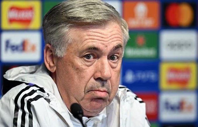 Técnico Carlo Ancelotti