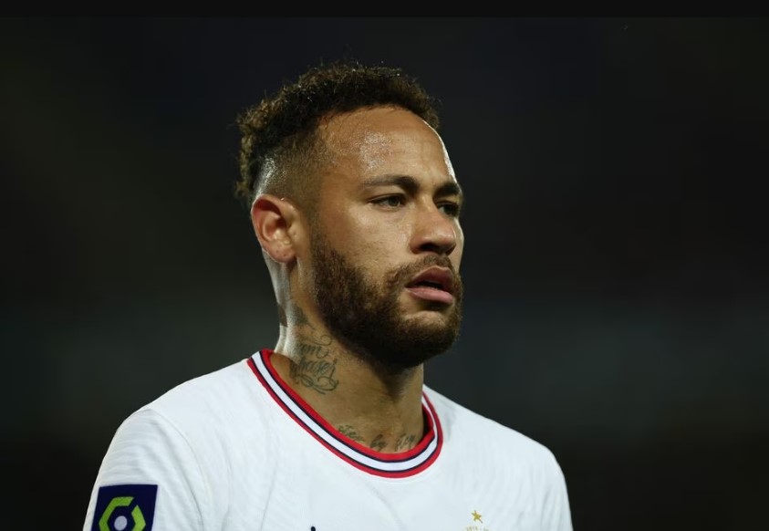 Neymar pode estar a caminho do Manchester United de acordo com o jornal L'Equipe