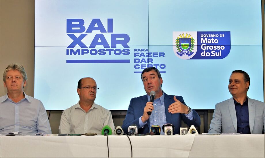 Em entrevista à imprensa, Riedel explica desonerações ao lado do vice Barbosinha e dos secretários Jaime Verruck e Flávio Cesar