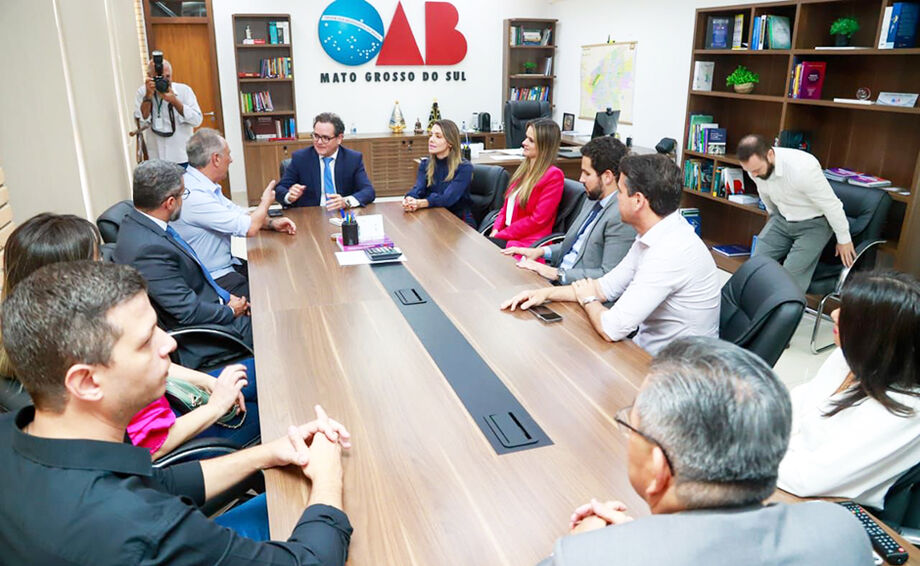 A reunião aconteceu nesta manhã