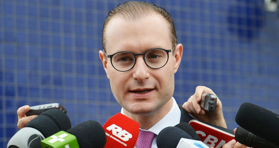 Novo ministro do STF busca alinhamento com a presidente da Corte antes da posse.