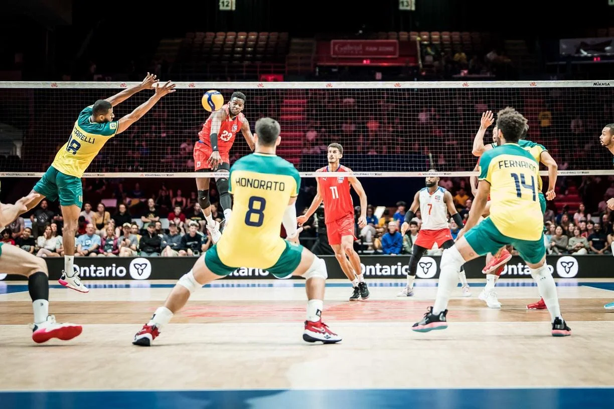 Seleção masculina oscila contra Cuba e perde a 1ª na Liga das Nações de vôlei